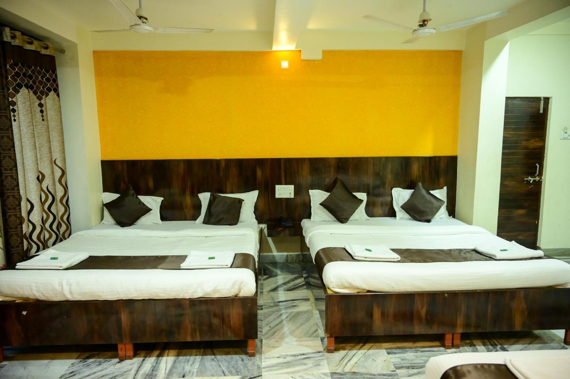 Hotel Sachidanand เชอร์ดี ภายนอก รูปภาพ
